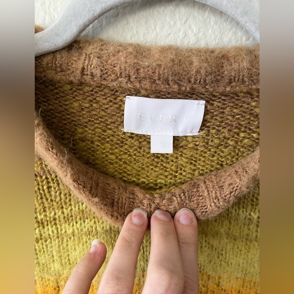 Every Fuzzy Vintage Stripe Crew Neck Long Sleeve Sweater in Women's Size S - Picture 4 of 13